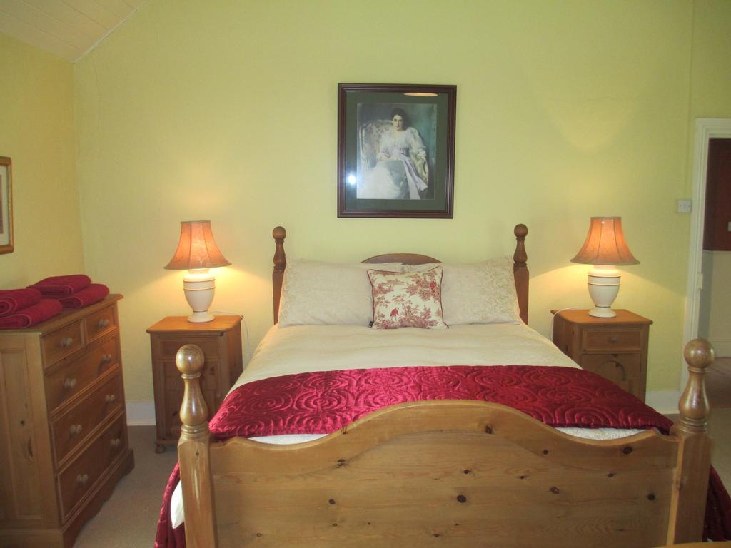 Tralia Farmhouse Self Catering Farranfore Habitación foto